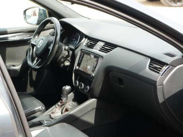 Skoda Octavia RS 2.0 TFSI RS230 DSG7 BI-XENON CAMERA PDC CARNET COMPLET EUR6