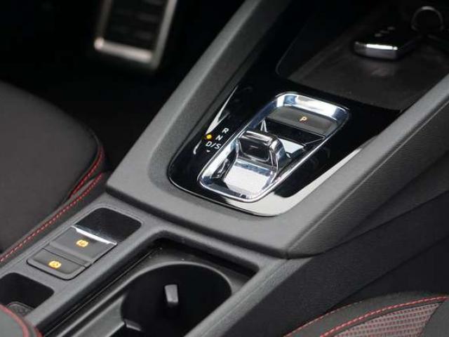 Skoda Octavia SW RS 2.0 TFSI 245CV COCKPIT DSG PANO CAM CARNET