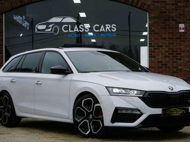 Skoda Octavia SW RS 2.0 TFSI 245CV COCKPIT DSG PANO CAM CARNET