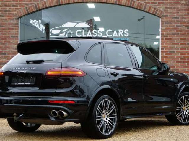 Porsche Cayenne 3.0i V6 PHEV S Platinum Edition / PACK CHRONO SPORT / Tiptronic S / PANO / ATTELAGE / BOSE / 4X4 / CAM360 / NAVI