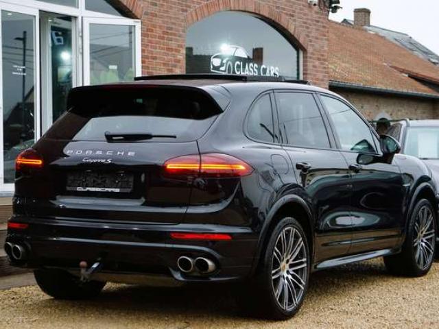 Porsche Cayenne 3.0i V6 PHEV S Platinum Edition / PACK CHRONO SPORT / Tiptronic S / PANO / ATTELAGE / BOSE / 4X4 / CAM360 / NAVI