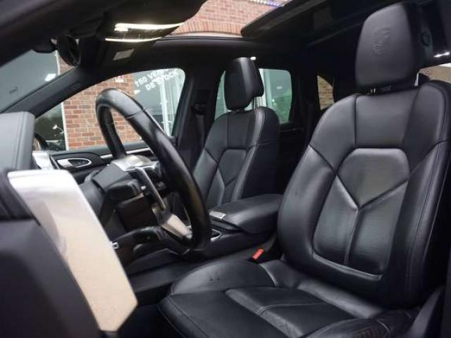Porsche Cayenne 3.0i V6 PHEV S Platinum Edition / PACK CHRONO SPORT / Tiptronic S / PANO / ATTELAGE / BOSE / 4X4 / CAM360 / NAVI