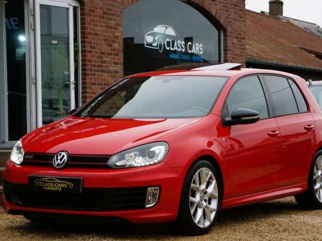 Volkswagen Golf GTI 2.0 TSI 35 Years DSG / DCC / NAVIGATION / BI-XENON DIRECTIONNELS / PDC AV-AR / TOIT OUVRANT / CARNET COMPLET