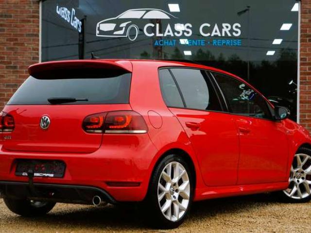 Volkswagen Golf GTI 2.0 TSI 35 Years DSG / DCC / NAVIGATION / BI-XENON DIRECTIONNELS / PDC AV-AR / TOIT OUVRANT / CARNET COMPLET