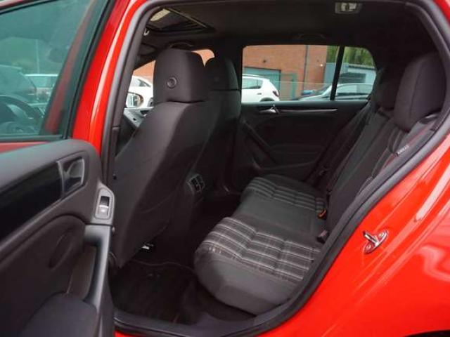 Volkswagen Golf GTI 2.0 TSI 35 Years DSG / DCC / NAVIGATION / BI-XENON DIRECTIONNELS / PDC AV-AR / TOIT OUVRANT / CARNET COMPLET