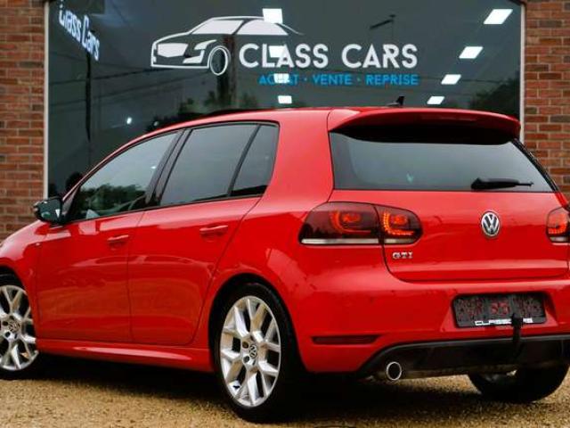 Volkswagen Golf GTI 2.0 TSI 35 Years DSG / DCC / NAVIGATION / BI-XENON DIRECTIONNELS / PDC AV-AR / TOIT OUVRANT / CARNET COMPLET
