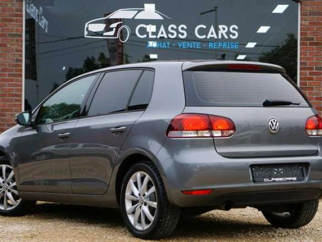 Volkswagen Golf 1.6 CR TDi Trendline PDC AV-AR / NAVIGATION / CLIMTRONIC BI-ZONE / CRUISE