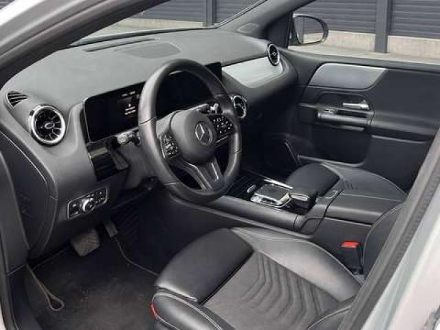 Mercedes-Benz B 180 CAMÉRA DE RECUL / BOÎTE AUTO 7 RAPPORTS / PARKING ACTIF / HAYON ÉLECTRIQUE / MAINTIEN DE VOIE / RÉTROS RABATTABLES